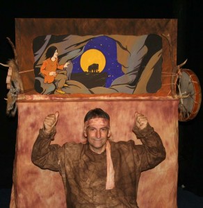 Der Erzähler und die Steinzeitbühne