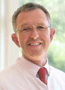 15-04-Dr_Schuhmacher_Thomas