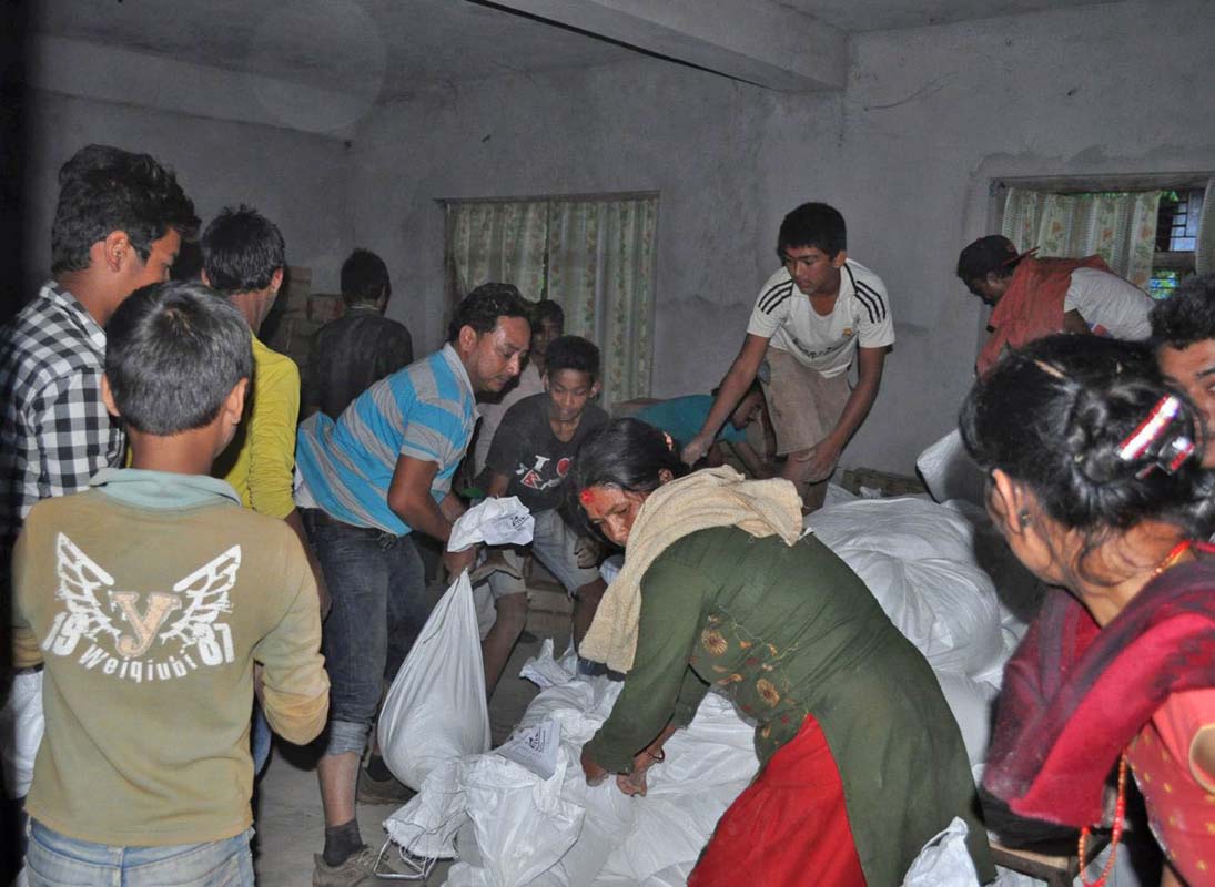 DMG-Nepalhilfe: Tonnen an Nahrung und medizinische Teams