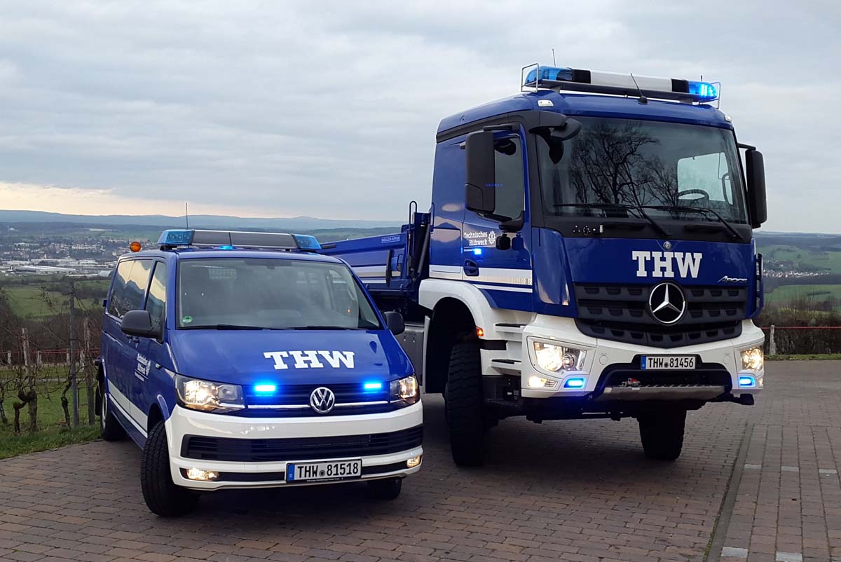 Zwei neue Fahrzeuge für das THW Sinsheim