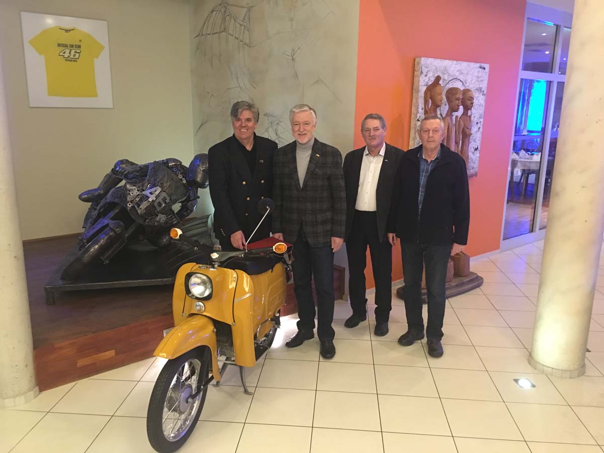 Eine Simson-Schwalbe findet ihr neues Zuhause