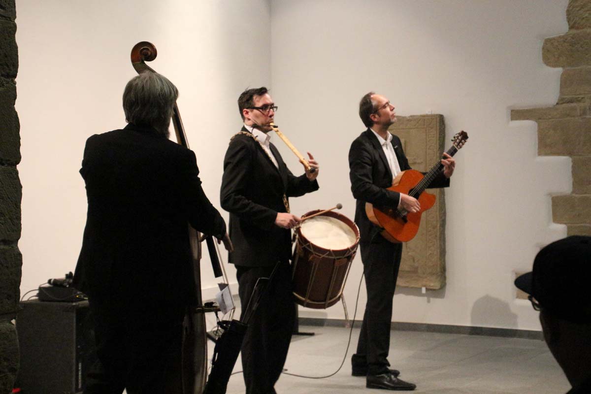 Eine Treibjagd mit 3 Musikern