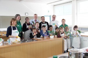 Kooperationsvereinbarung AOK Anpfiff 2016 (11)_800