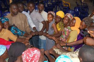 Im Friedenskreis Gewaltfreiheit einüben