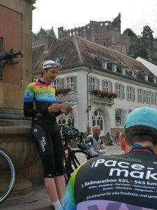 160806_Pacemakers_Radmarathon_Hermino_Katzenstein_liest_Grußwort