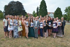 16-09-BZg-GuK-Abschluss-ganze-Gruppe