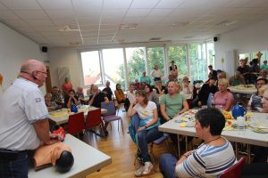 VHS-neuer-Defibrillator-2016-Bild