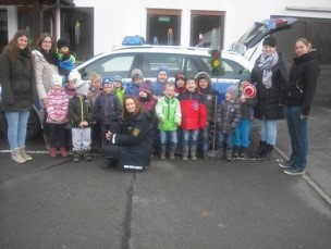 Die Polizei zu Besuch im Kindergarten „Apfelbäumchen“
