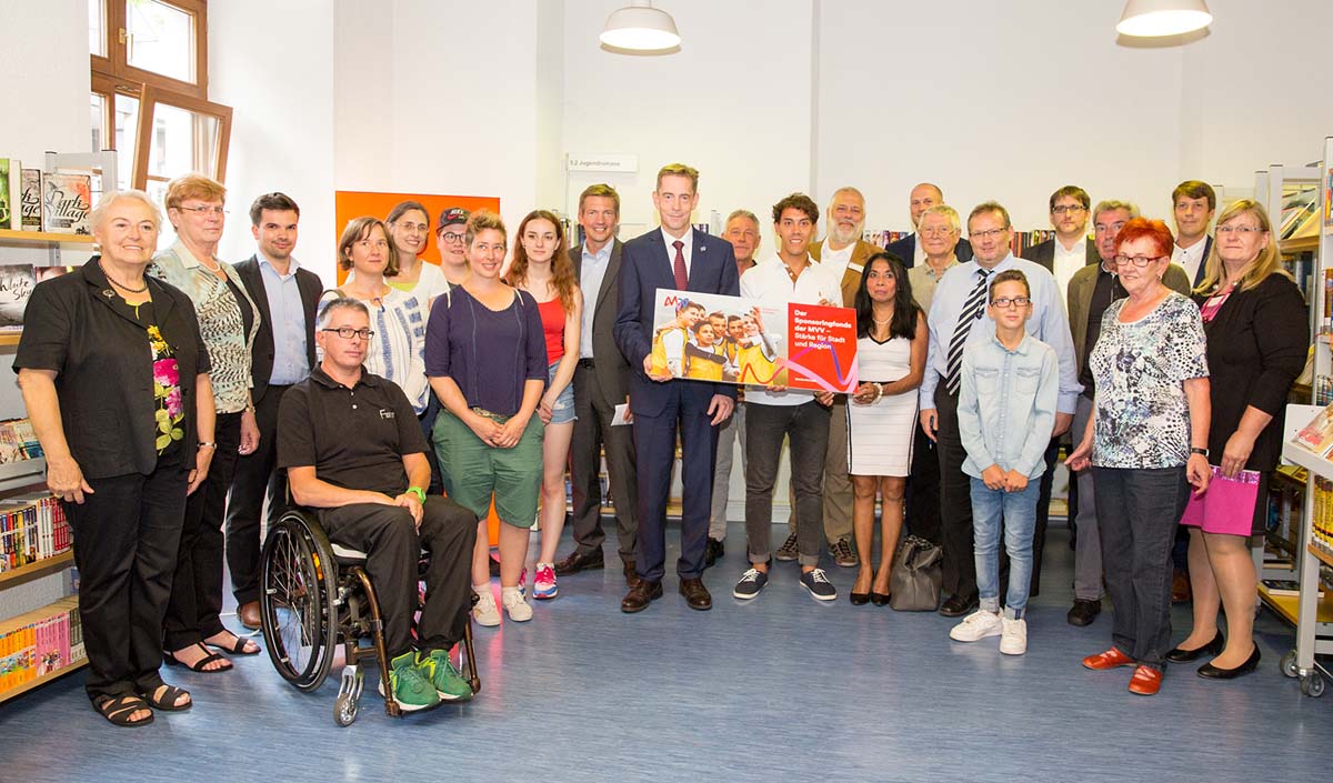 Spendenübergabe von 1.000 € der MVV Energie Mannheim an den AWO-Ortsverein Sinsheim
