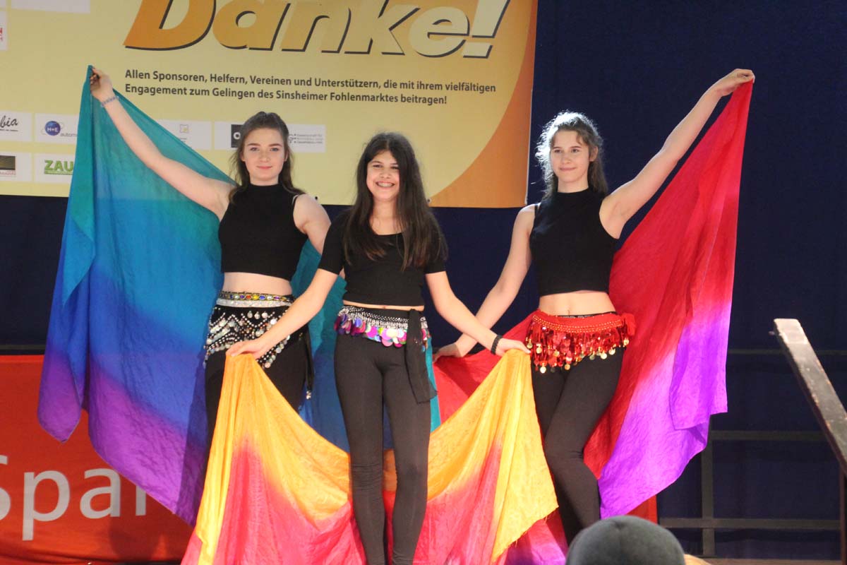 Orientalisches Tanzvergnügen beim Fohlenmarkt