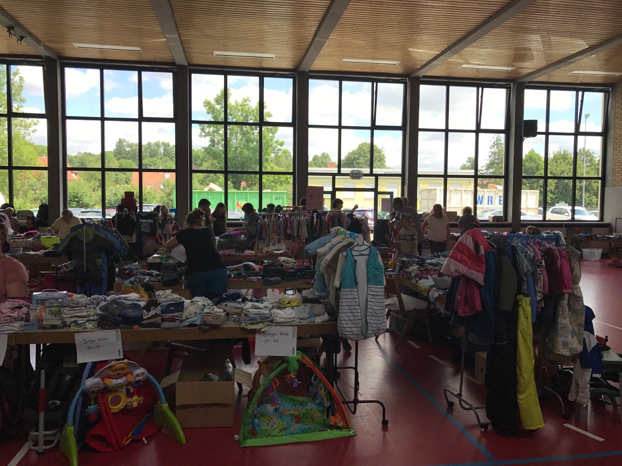 Kindersachen Flohmarkt Reihen