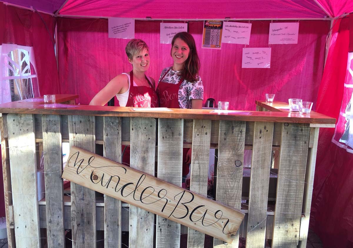 Dührener Kirchenliköre begeistern auf dem Dorffest