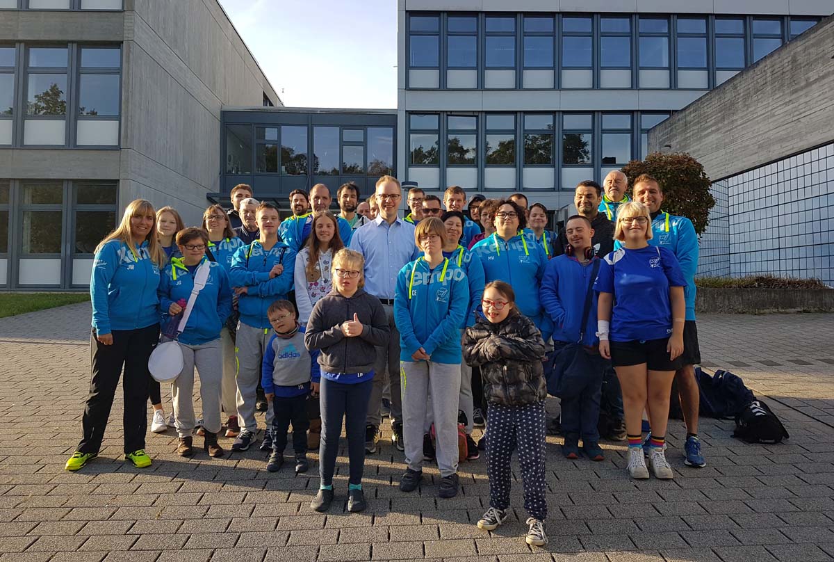 Jede Stimme zählt: Jens Brandenburg MdB wirbt für die „Wieslocher Wiesel“