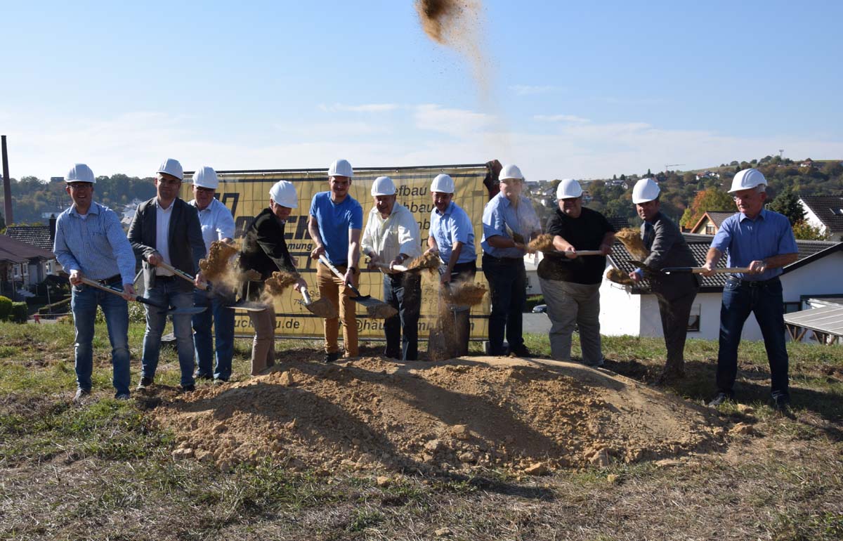 Spatenstich im Baugebiet „Ob der Ziegelhütte II“ in Sinsheim-Reihen