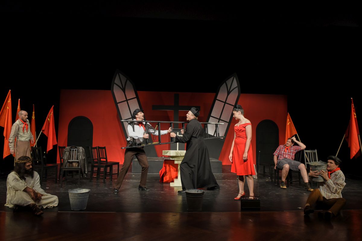 Erste Szenenfotos zur Premiere in Sinsheim, Don Camillo und Peppone