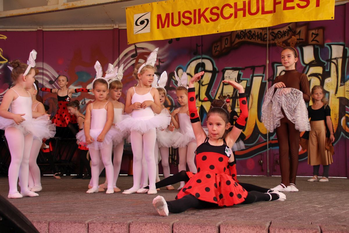Stadtfest – Ballettgruppen VHS und Städtische Musikschule Sinsheim