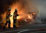 Auf dem Weg in die Werkstatt: Opel brennt bei Hilsbach lichterloh