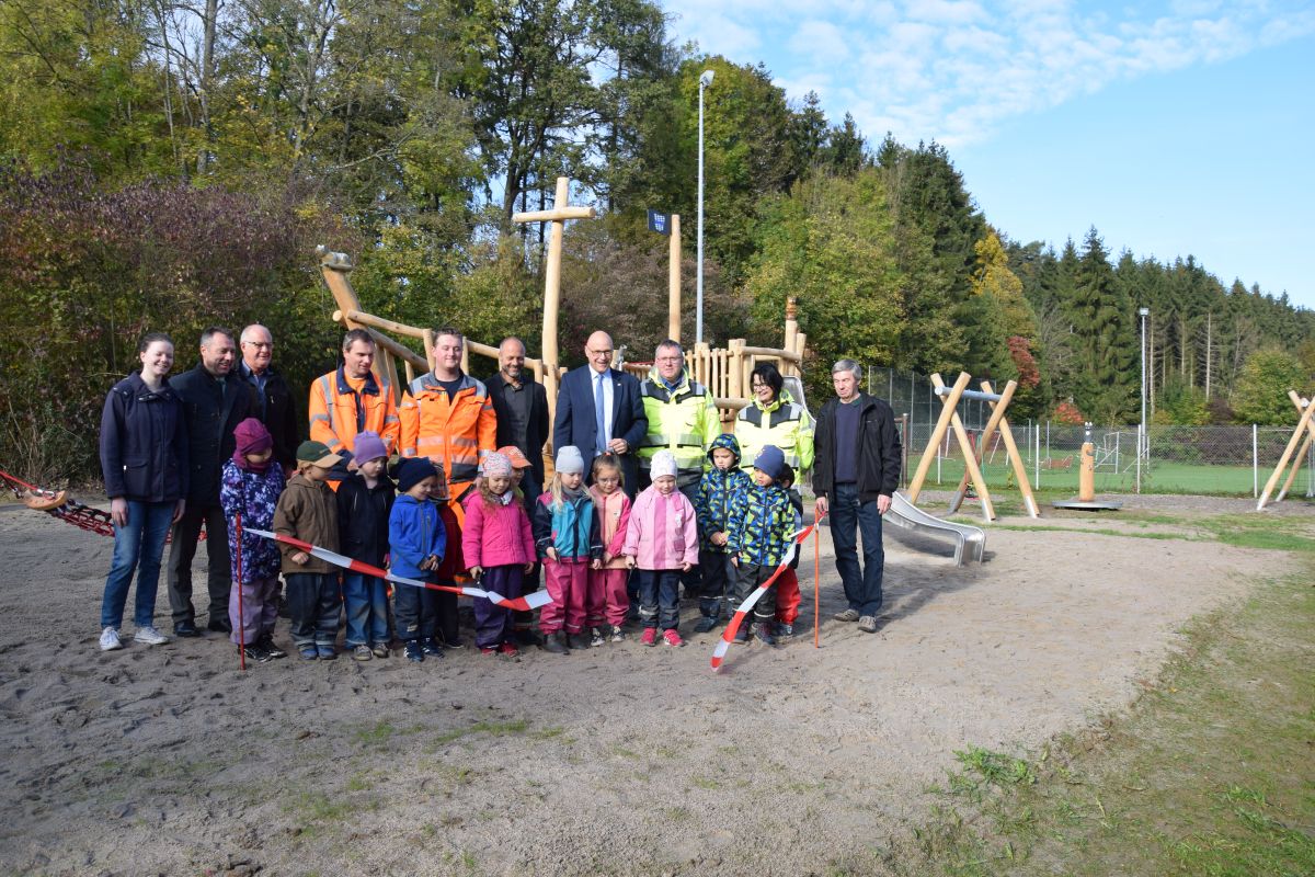 Einweihung Spielplatz am Sportplatz in Hilsbach