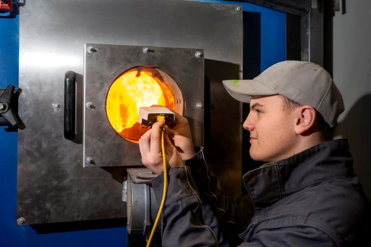 AVR KlimaWärme aus dem Sinsheimer Biomasseheizkraftwerk