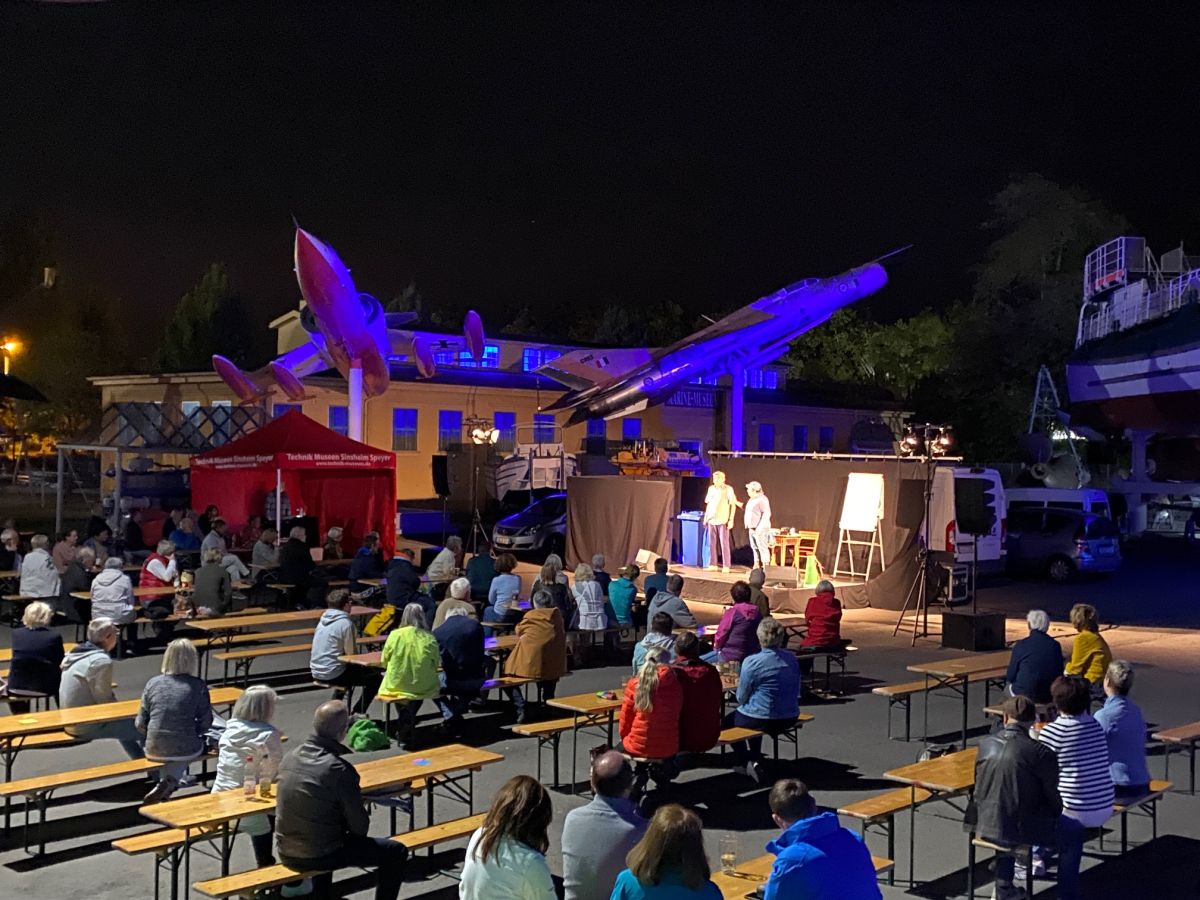 Erfolgreicher Oldtimer-Sommer und Kulturbühne