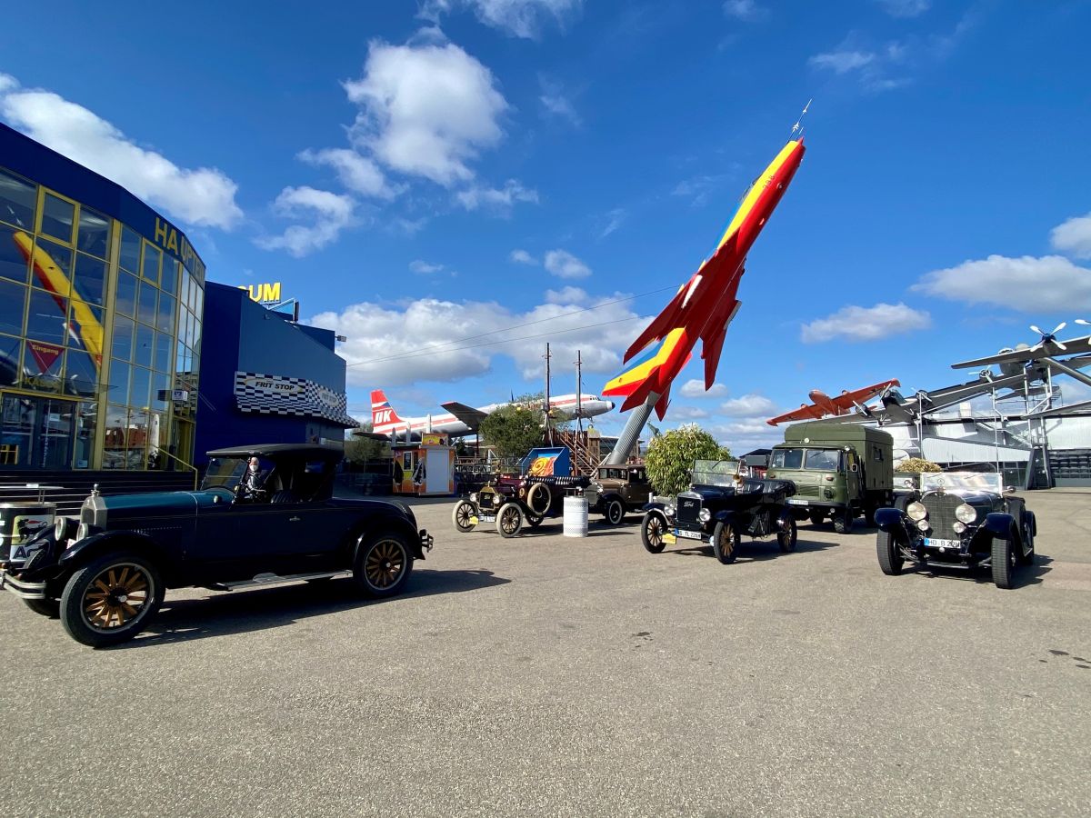 Buntes Oldtimer-Treffen zum 40. Geburtstag des Technik Museum Sinsheim