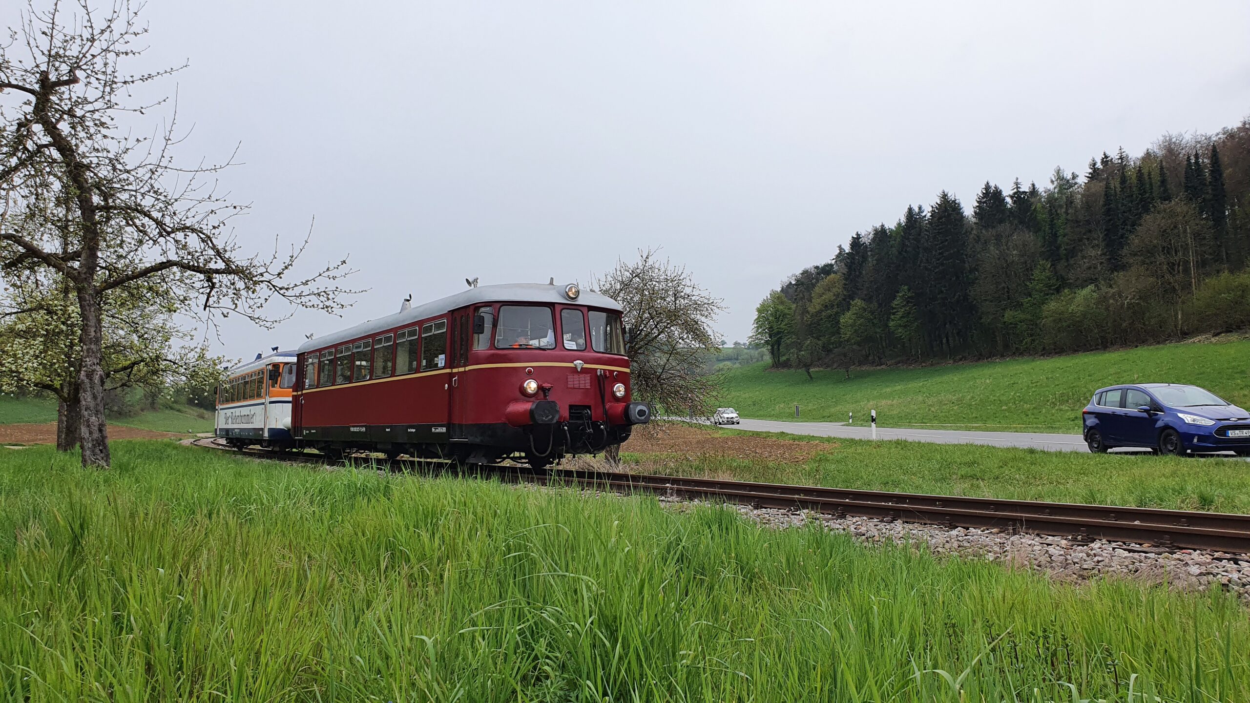Mit MAN-Schienenbussen von Karlsruhe und Heidelberg ins Krebsbachtal