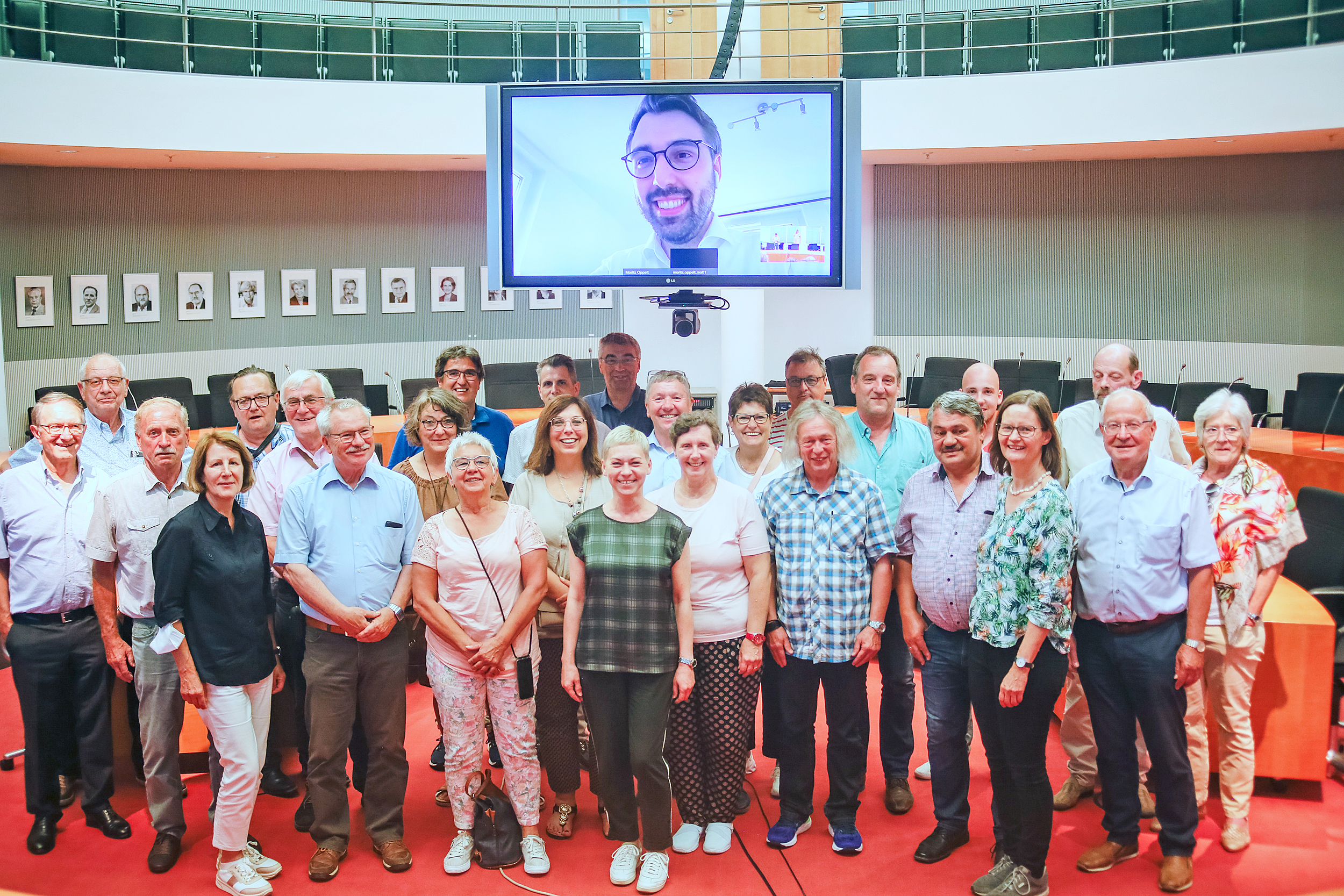 Besuchergruppe-Oppelt-MdB-Juli2022