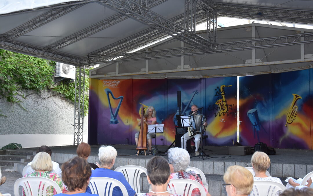 Viertes „Singen in der Allee“