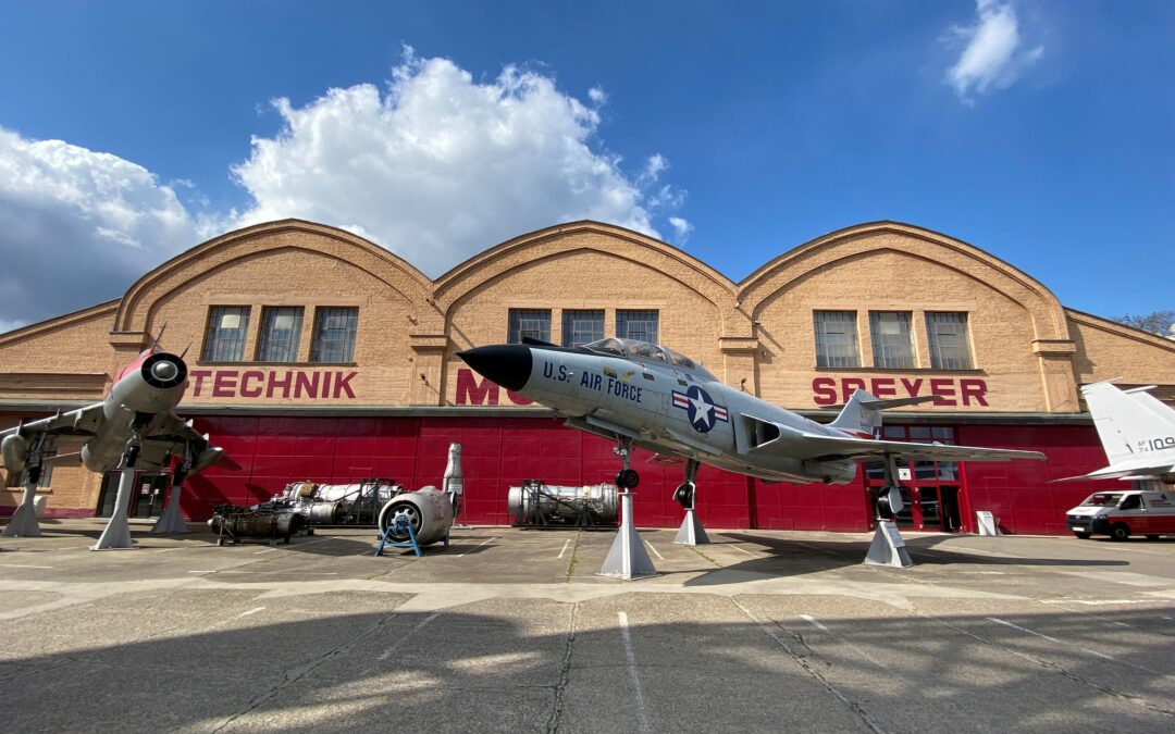 Les Français – Menschen, Motoren und Architektur