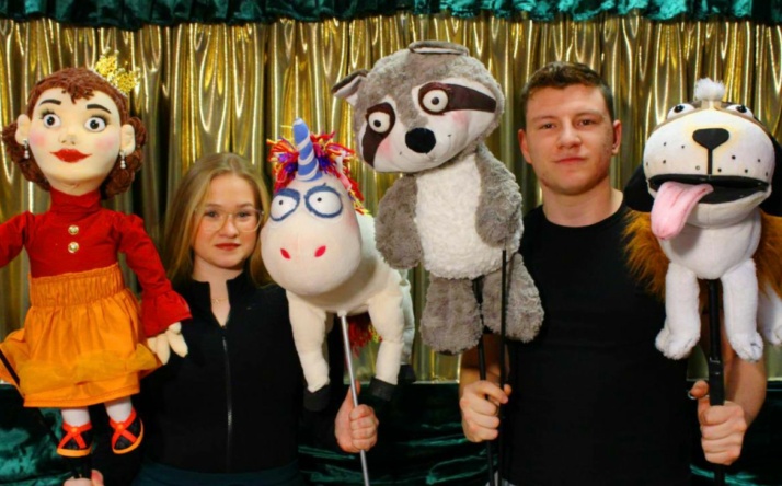 „Das NEINhorn“ kommt als Stabfigurentheaterstück nach Sinsheim