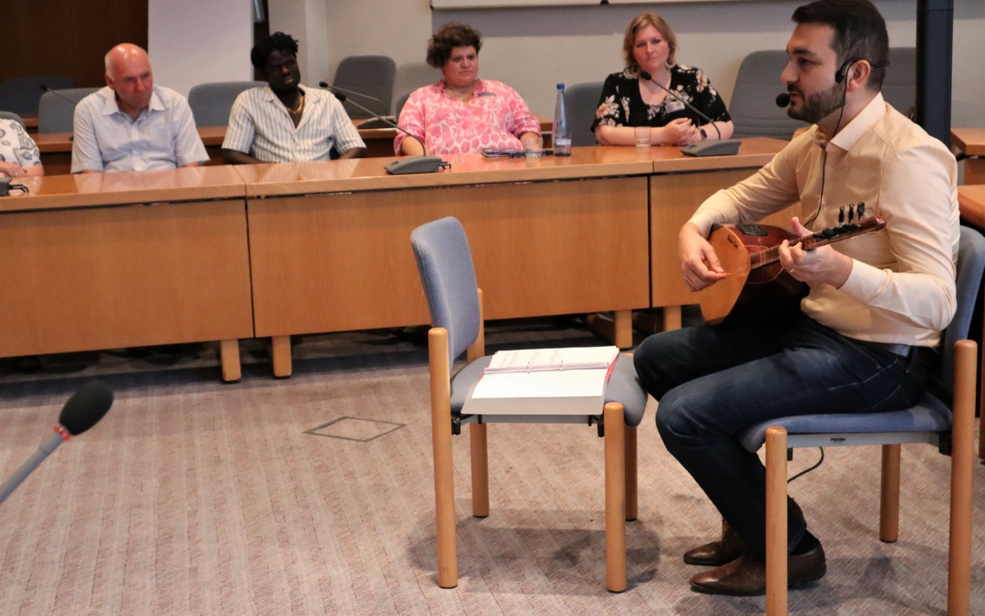Weltethos-Ausstellung im Sinsheimer Rathaus eröffnet