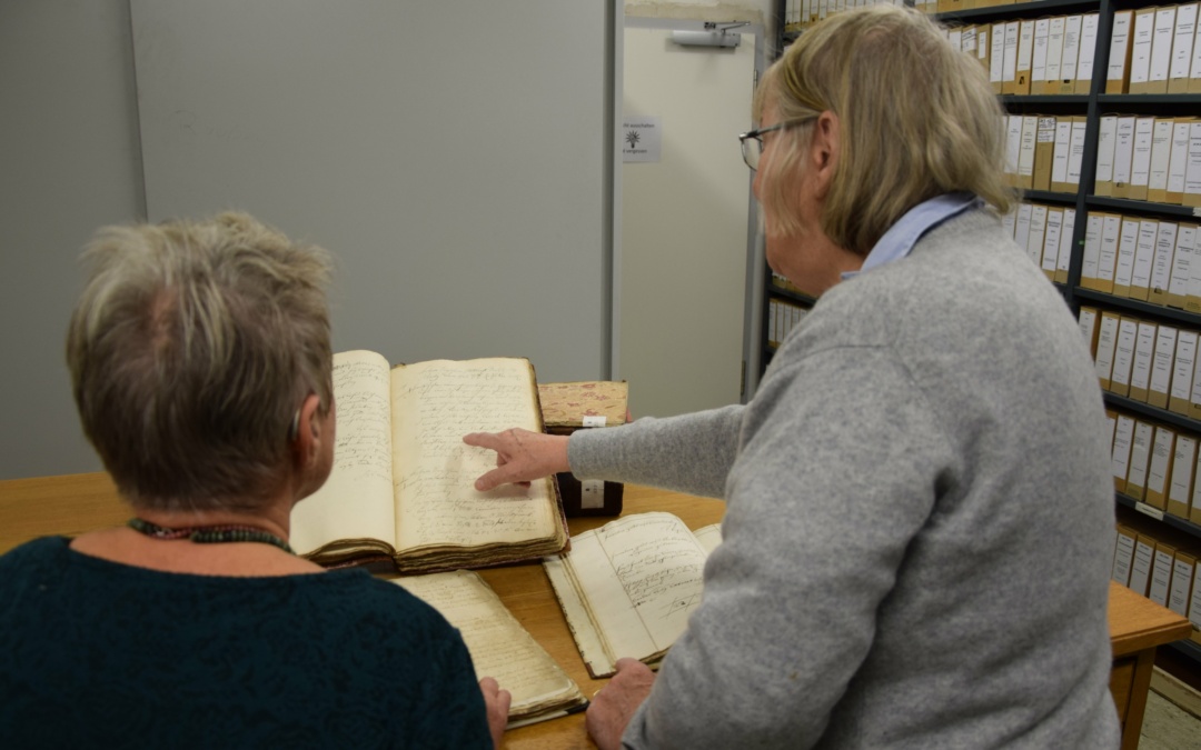 Alte Schriften lesen lernen im Workshop des Stadtarchiv Sinsheim