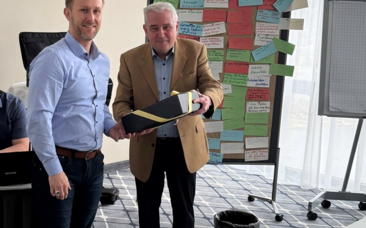 Langjähriger Sanierungsberater Roland Hecker in den Ruhestand verabschiedet