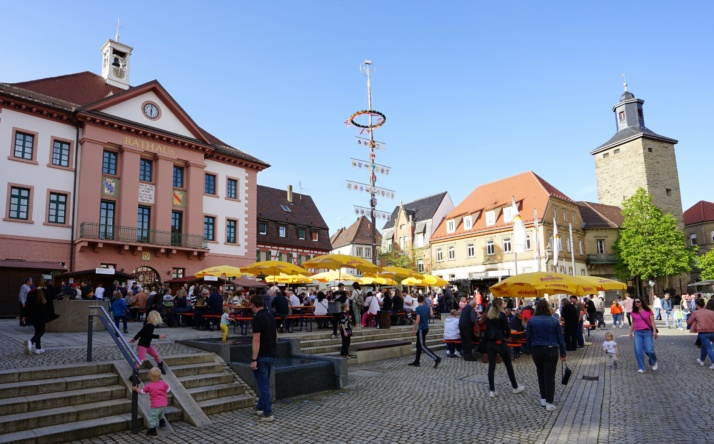 Eppingen lädt zum Zunftbaum- und Frühlingsfest am 26. und 27. April 2025