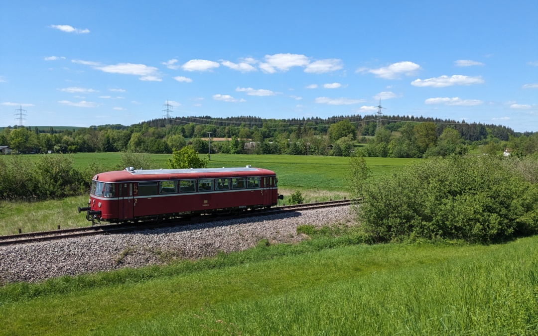 Sinsheimer Erlebnisregion: Freibad-Idylle und historische Bahnromantik in Neckarbischofsheim