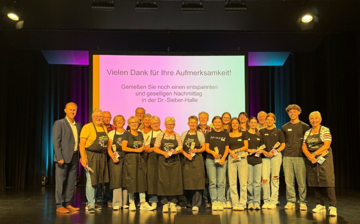 Traditionelles Mittagessen für Senioren in der Dr.-Sieber-Halle