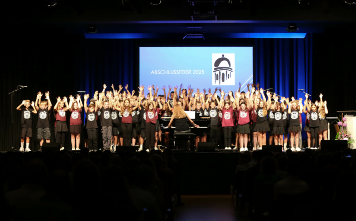 Kraichgau-Realschule Sinsheim verabschiedet 147 Absolventinnen und Absolventen