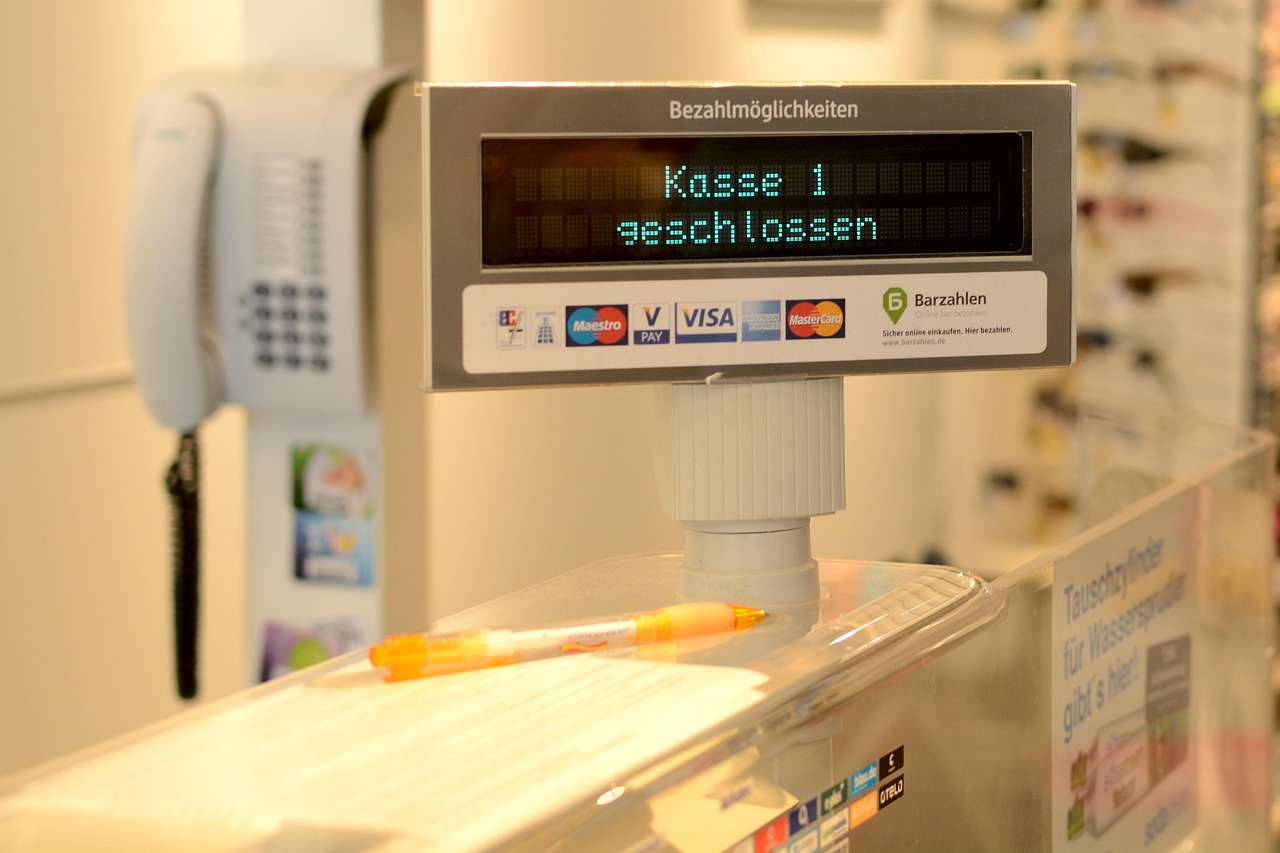 Symbolbild-kasse-cashbox-810262_1280 Selbstbedienungskassen