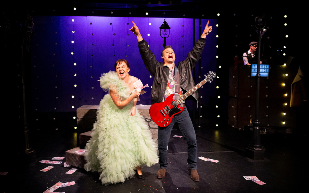 Theaterstück „Eine Sommernacht“ mit Live-Musik von David Greig