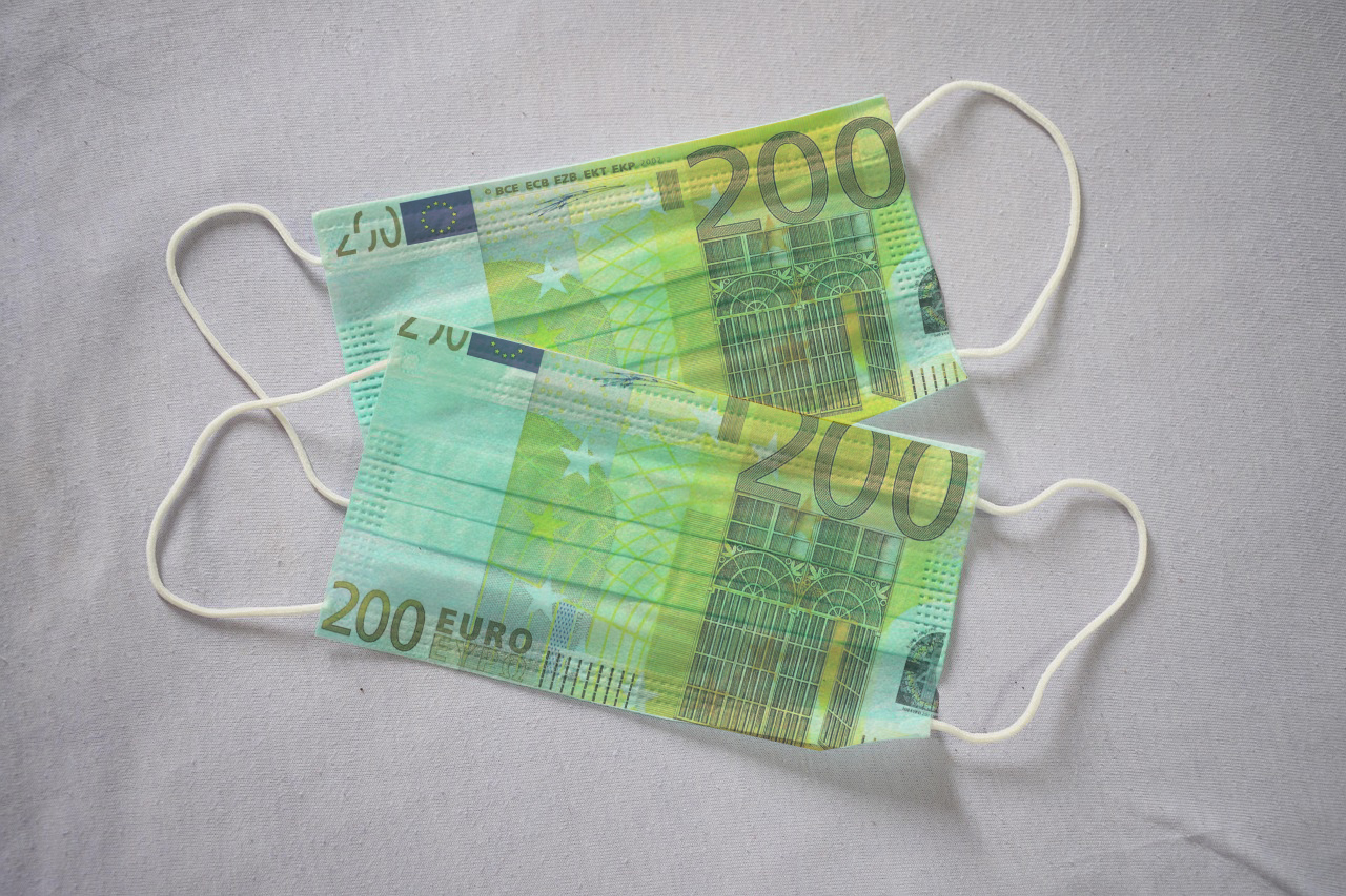 Euro-facemask-5293283_1280