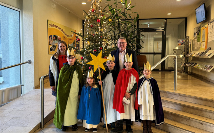 Sternsinger besuchten das Rathaus in Sinsheim
