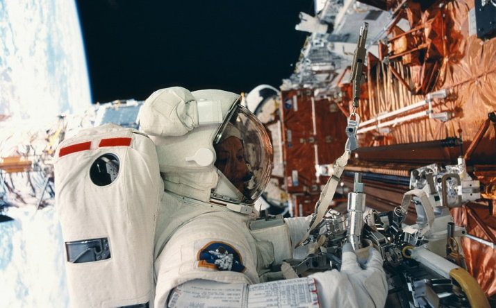 NASA-Astronautin Kathryn Thornton berichtet von ihren Erlebnissen im All