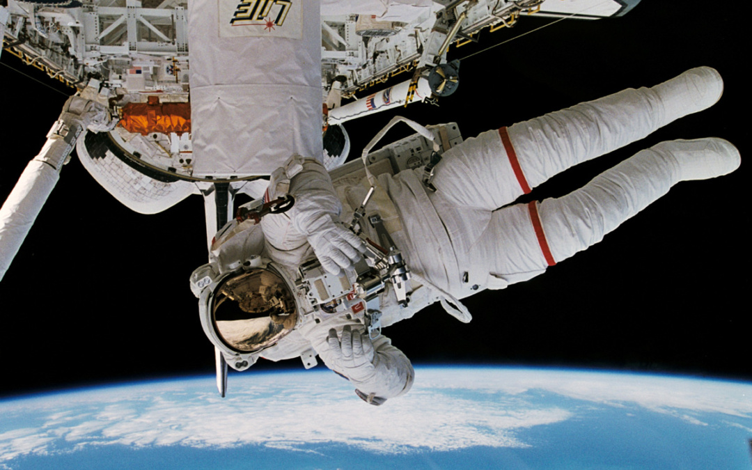 Astronaut Mark Lee im Museum