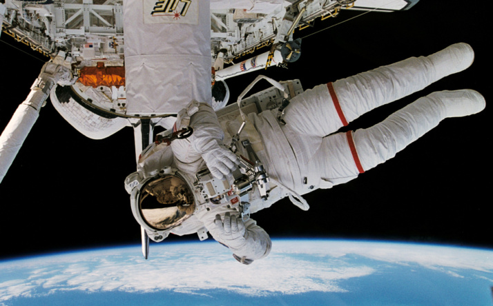 Astronaut Mark Lee im Museum
